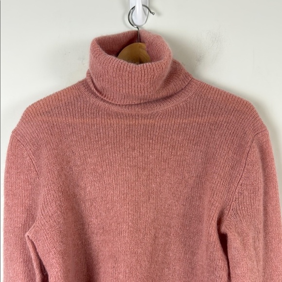 Nina Ricci Women's Pink Mohair and Wool Turtleneck Size Small - Picture 3 of 9
